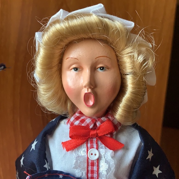Bicentennial Figurines Dolls - Picture 9 of 13